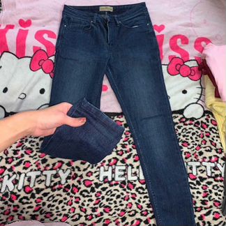 Джинсы skinny