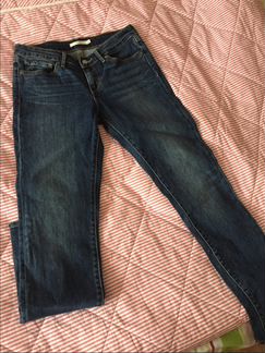 Джинсы Levis