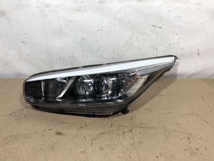 Фара передняя левая Kia Ceed 2 2012-2017
