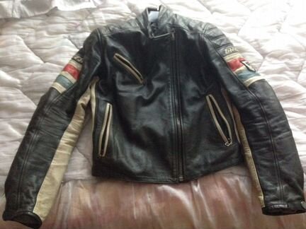 Продается экипировка на мотоцикл