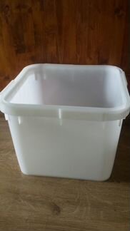 Куботейнер с крышкой. Б/у