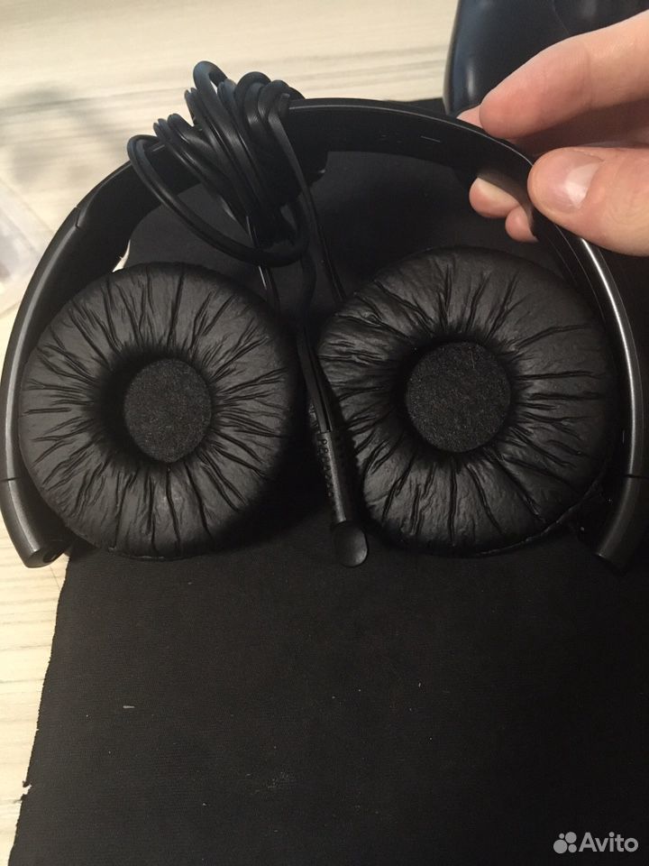 Наушники Sony