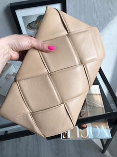 Новая сумка Bottega Veneta бежевая