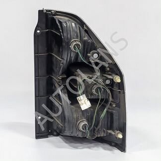 Фонарь задний левый Mitsubishi Pajero 3