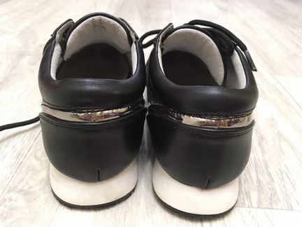 Ботинки (кроссовки) для девочки