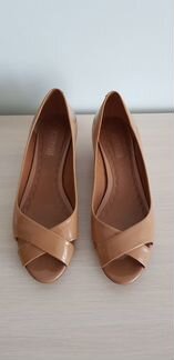 Туфли на танкетке карамельного цвета, 38р-р