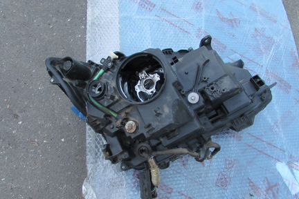Фара левая GS350 GS250 (не поворотная)