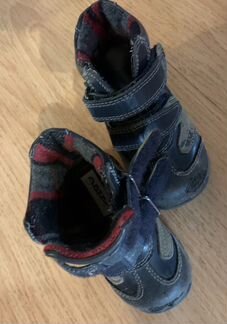 Ботинки на мальчика р. 22