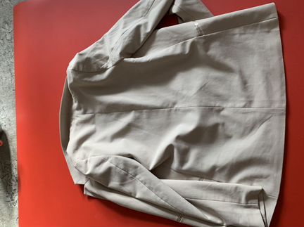 Пиджак бежевый