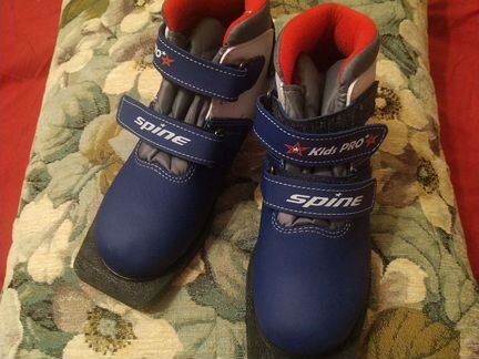 Лыжные ботинки spine 37 новые
