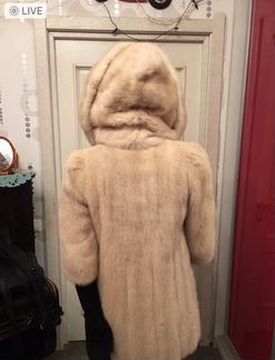 Норковая шуба светлая с капюшоном 42-44 размер