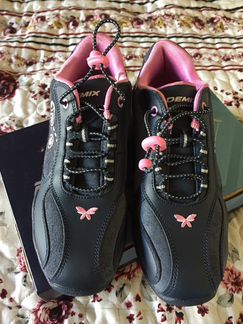 Кроссовки для девочки