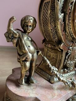 Антикварный часовой гарнитур