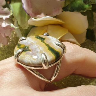 Серебряное кольцо