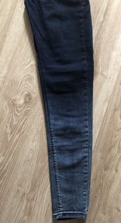 Джинсы Stradivarius