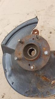 Кулак поворотный передний правый honda Civic 5D