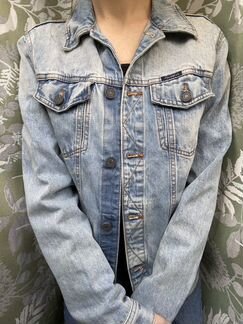 Джинсовая куртка pull&bear