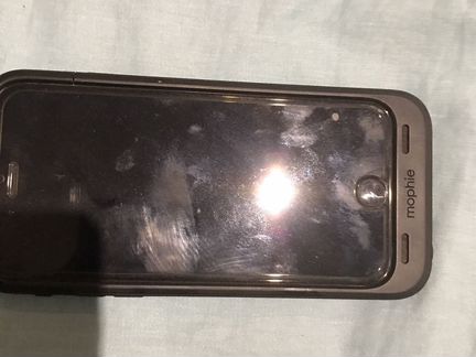 iPhone 6 16gb с чехлом mophie 32gb