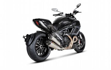Выхлопная система akrapovic Ducati Diavel 2011-16