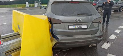 Hyundai Santa Fe 2.2 AT, 2017, битый, 65 000 км