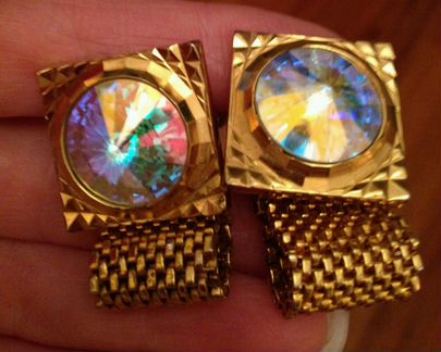 Запонки с кристалами сваровски