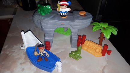 Набор Fisher price Little people Пещера пирата