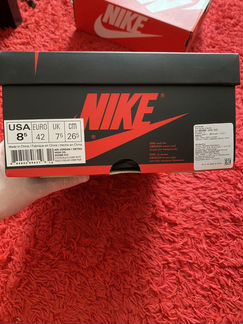 Nike Air Jordan 1 Bred Toe