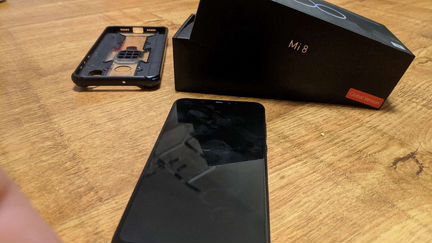 Xiaomi mi 8 6/128 Global на запчасти