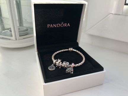 Браслет Pandora и 3 шарма